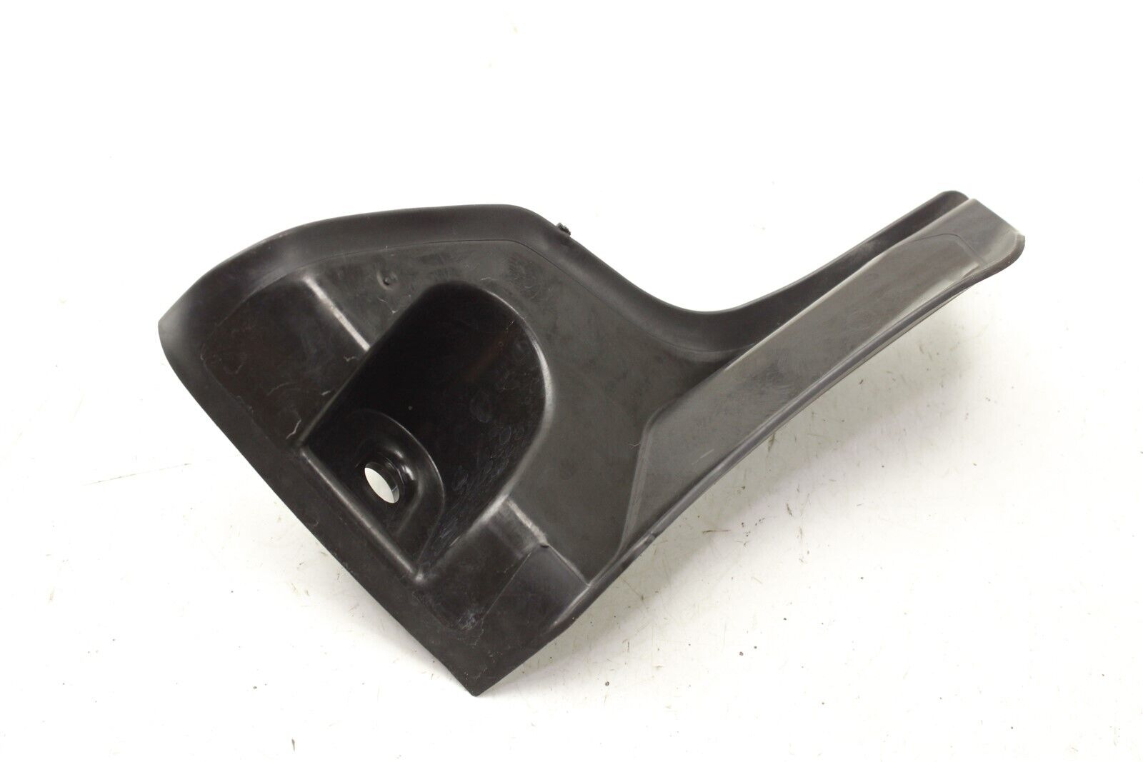 2017 Jaguar F Pace Front Left Side Fender Baffle Support HK83 16115 17 21