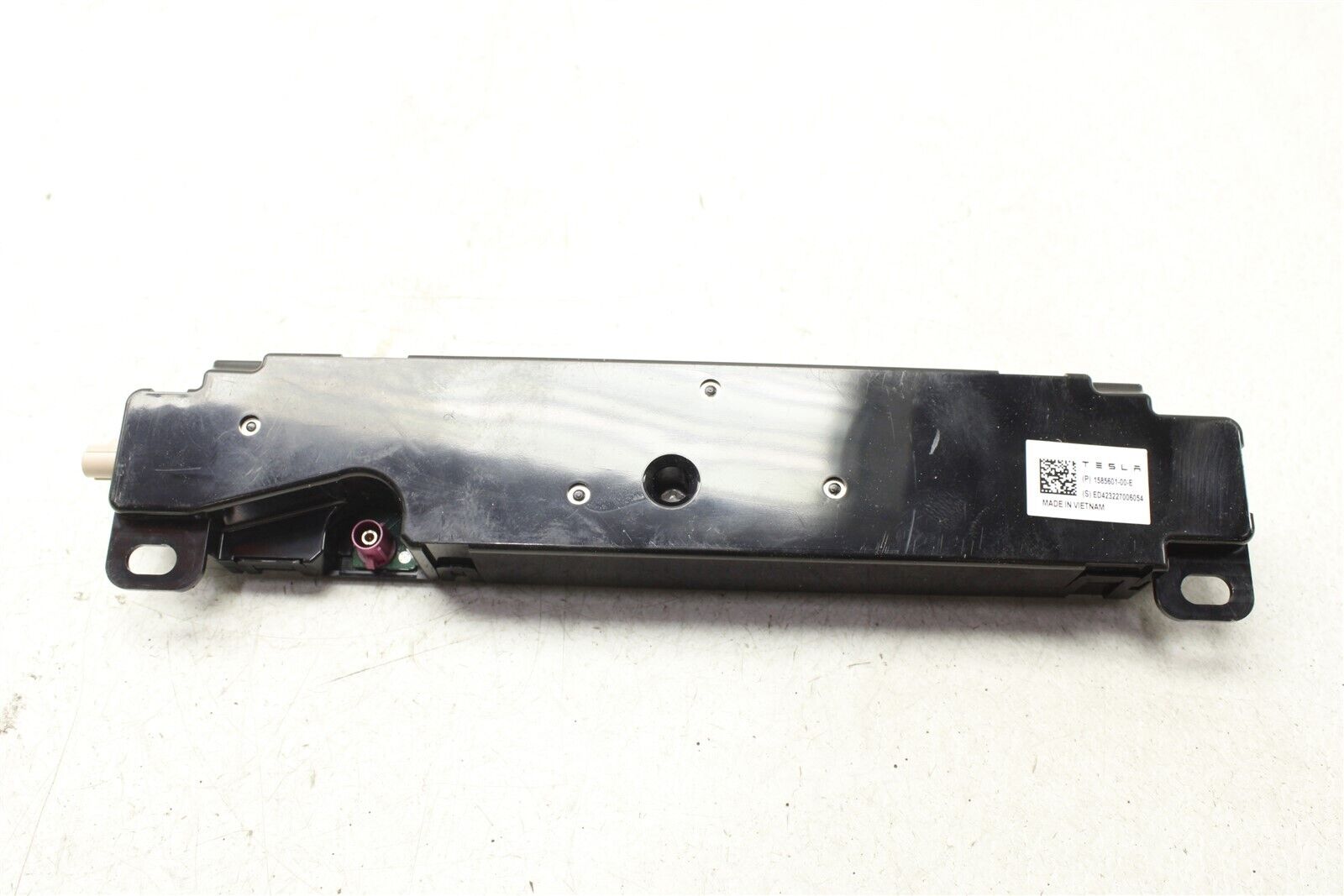 2024 Tesla Model Y Bluetooth Wifi Antenna Module 1585601 00 E 20 24