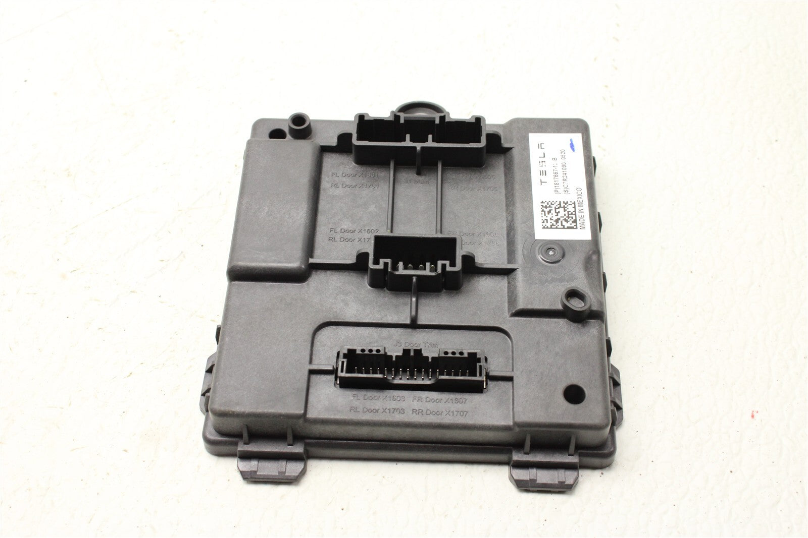 2024 Tesla Cybertruck Left Door Control Module 1817667 12 B 24 25