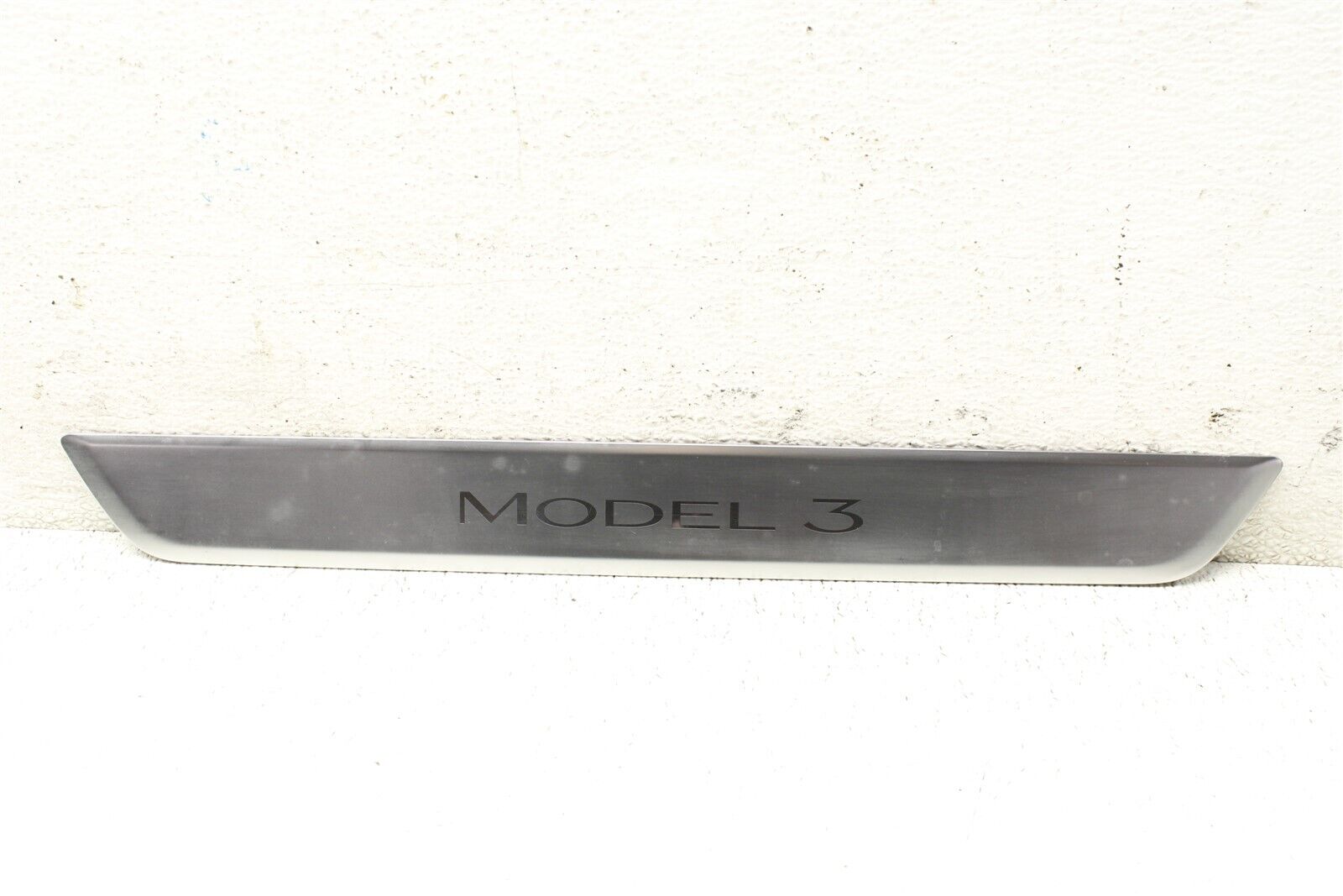 2020 Tesla Model 3 Front Left Door Sill Trim Cover Assembly Factory OEM 17 20