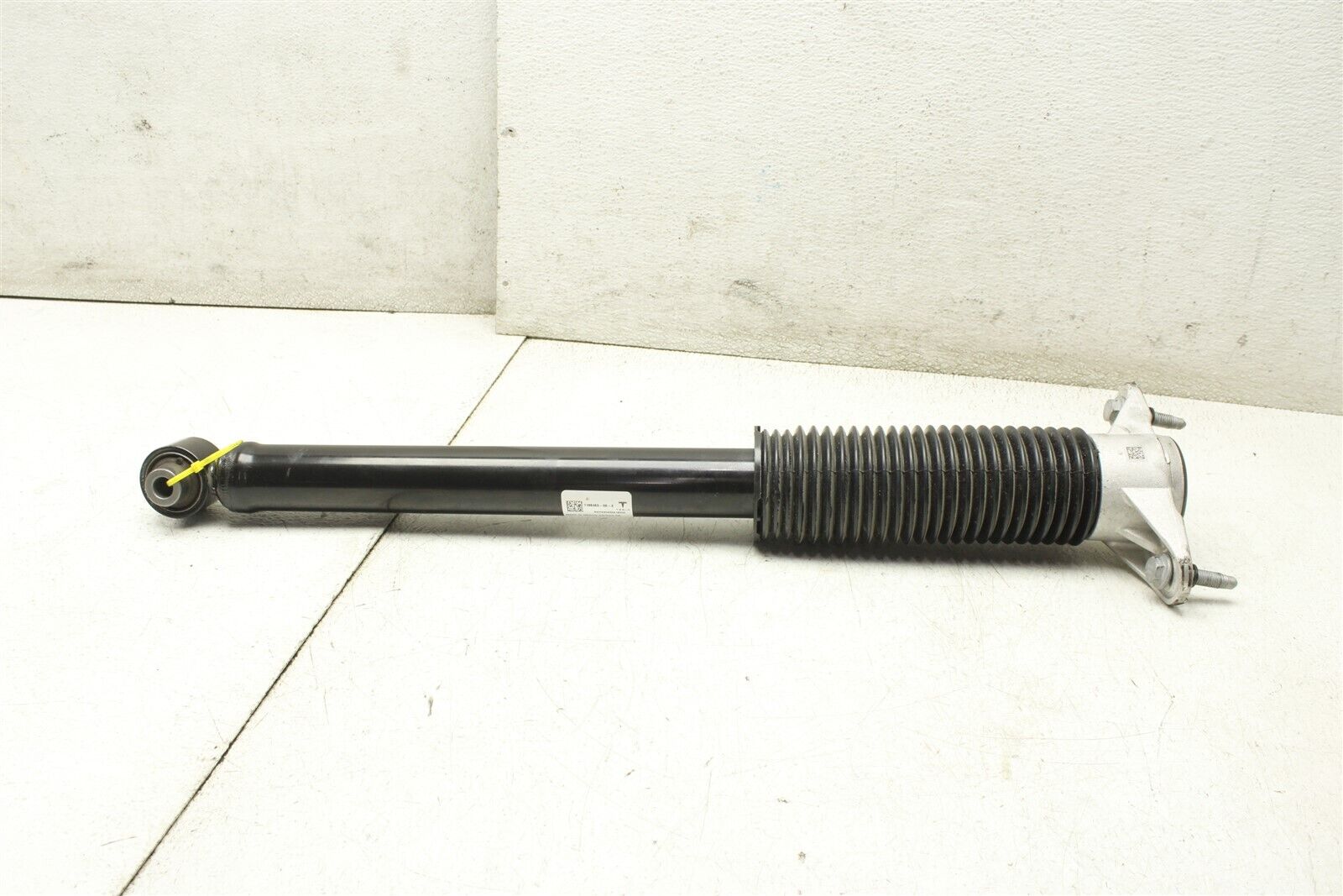 2024 Tesla Model Y Rear Right Strut Shock Absorber 1188463 00 E 20 24