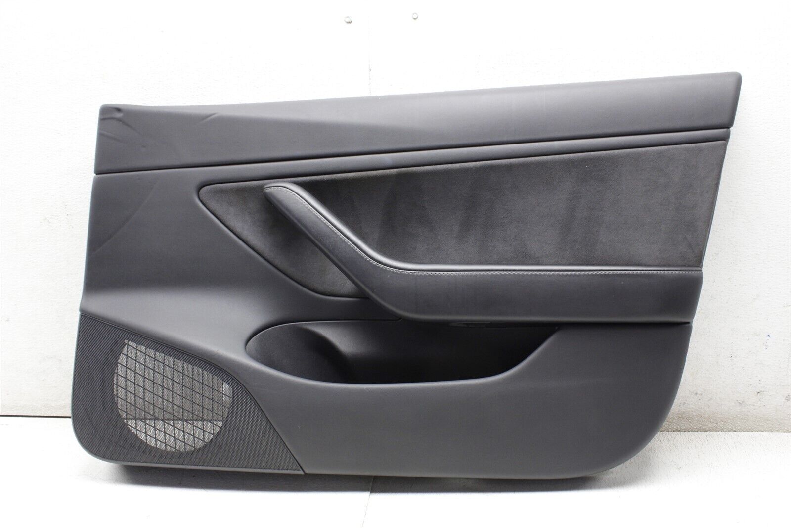 2017 2022 Tesla Model 3 Front Right Door Panel Cover Passenger 110509400D 17 22