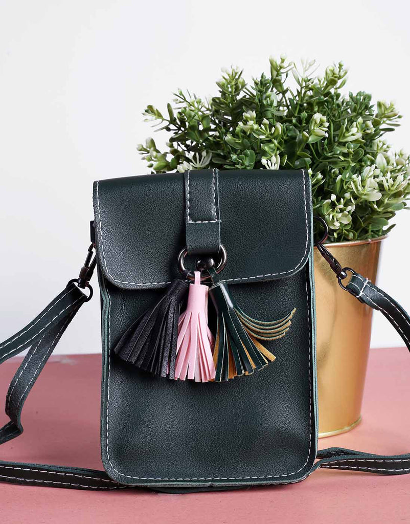 RANGOON NEW RangooN   Green Tassels Mobile Bag