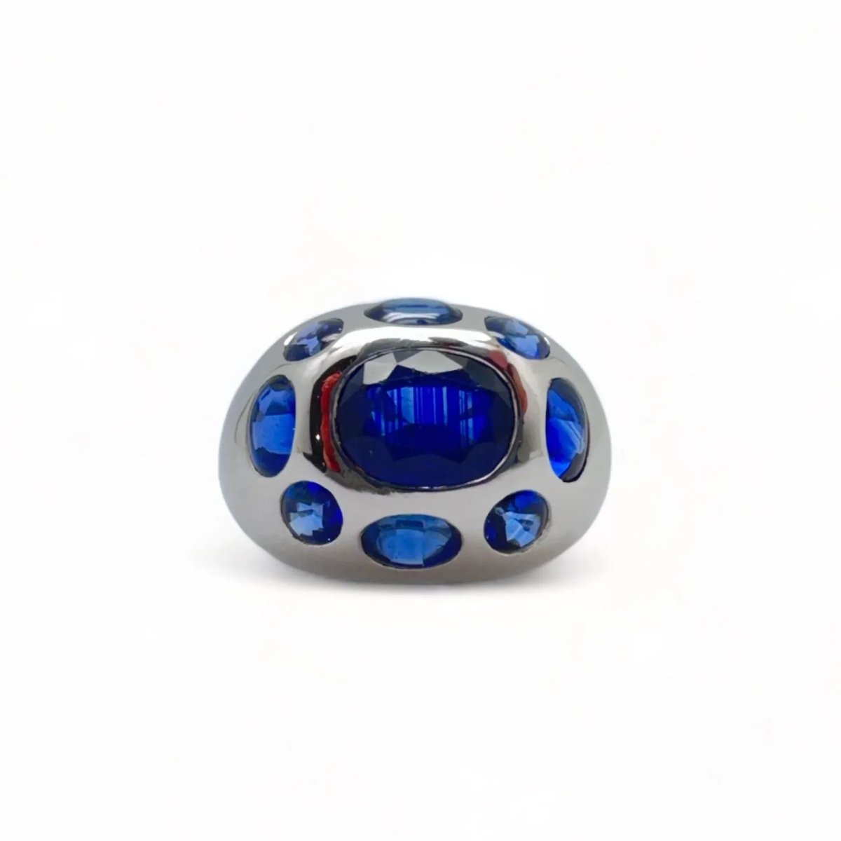 MONCEAU Bague cocktail en or blanc et saphirs