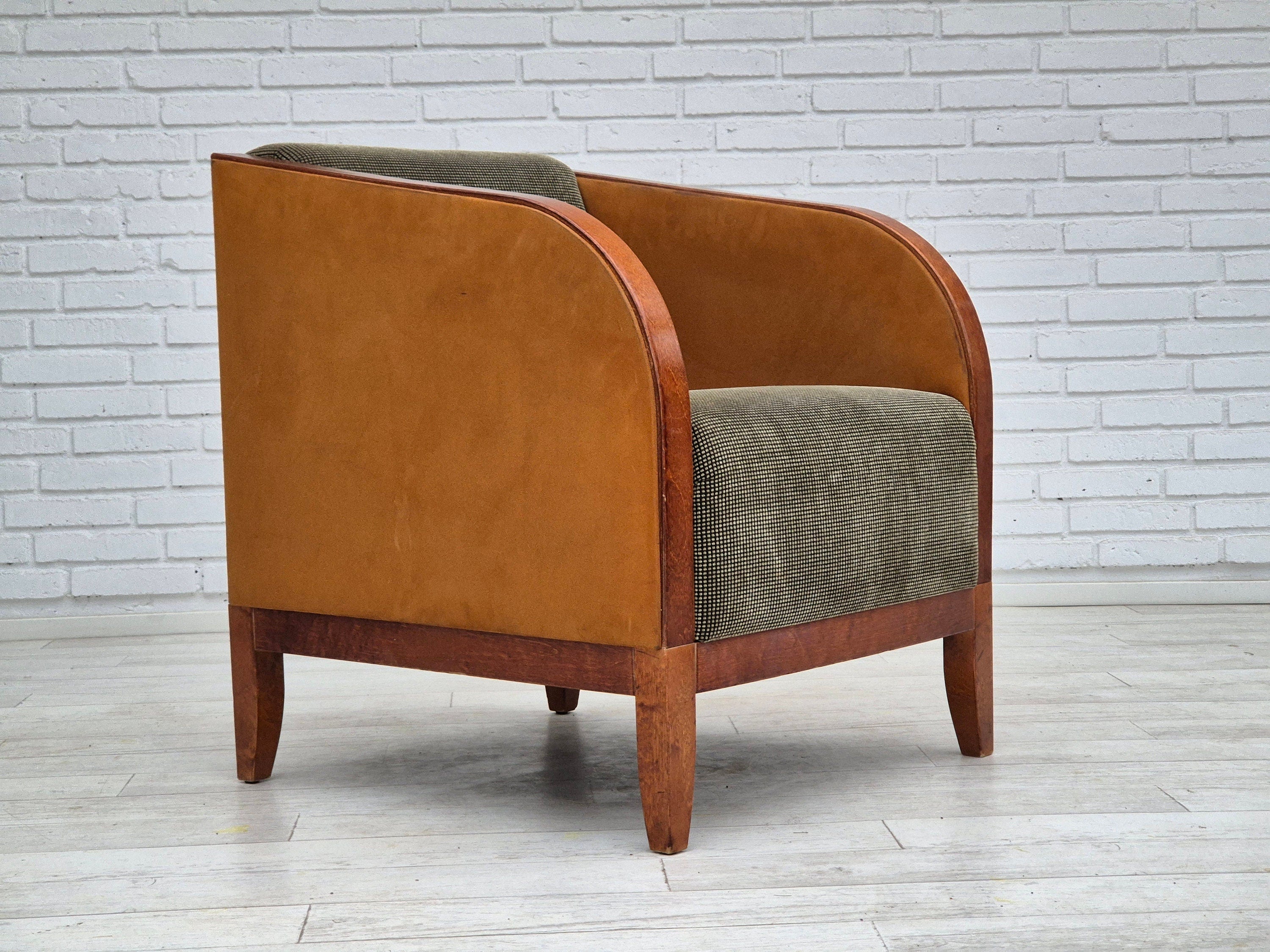 SPLISH Swedish armchair