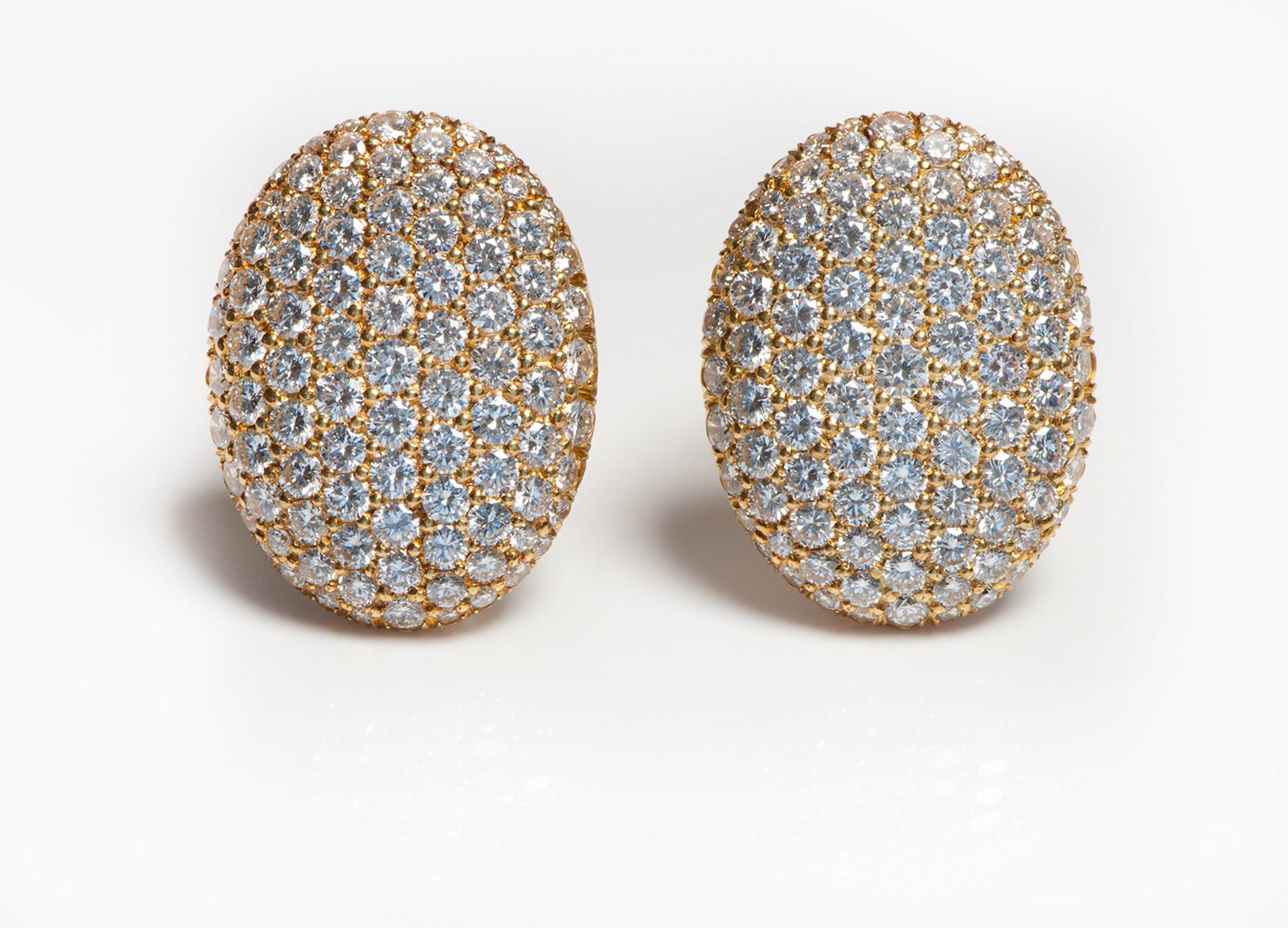 DSF ANTIQUE JEWELRY Kurt Wayne 18K Yellow Gold Pave Diamond Earrings