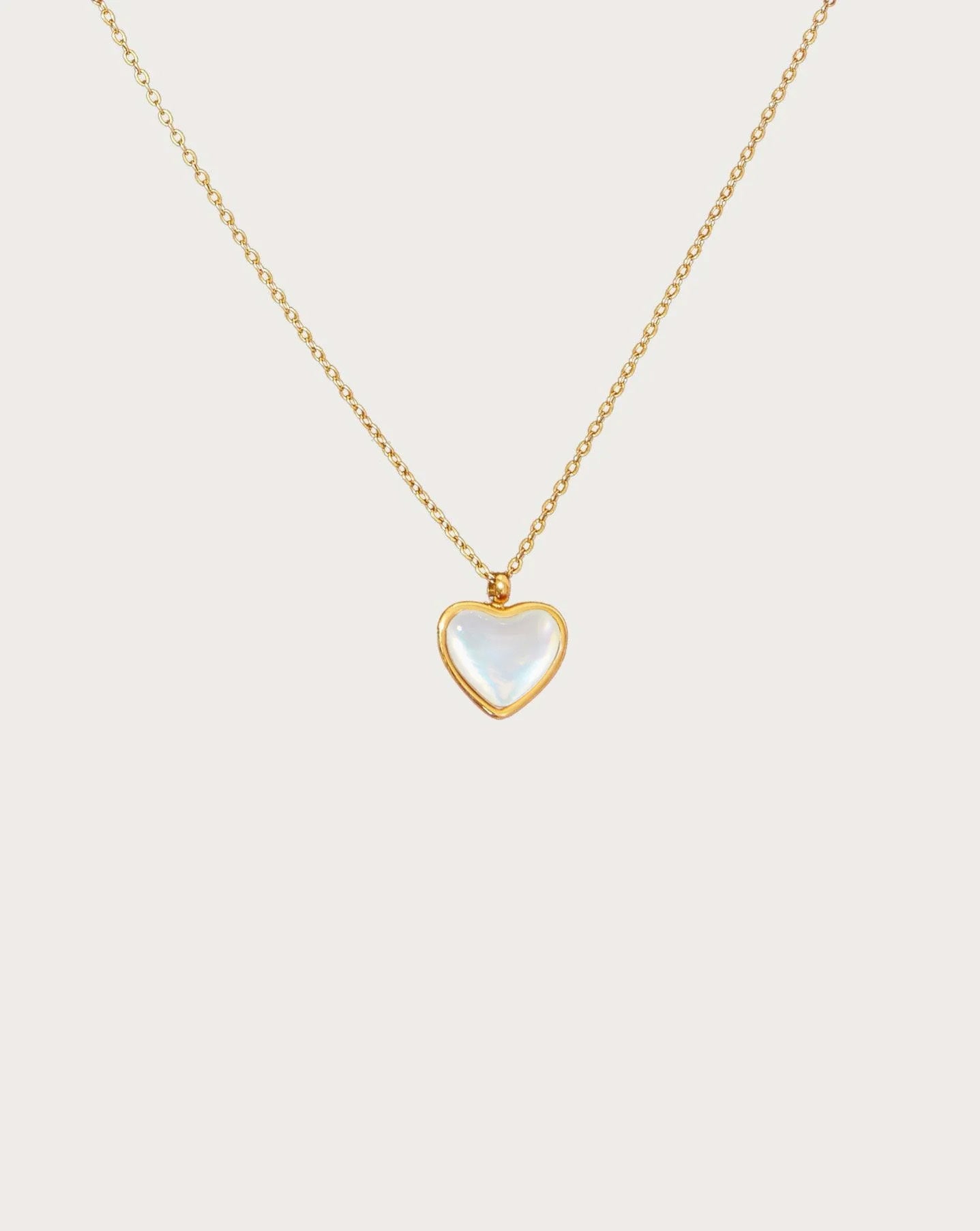 EN ROUTE JEWELRY Mother of Pearl Heart Necklace