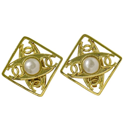 Orecchini CHANEL CC a clip con perle finte placcate oro
