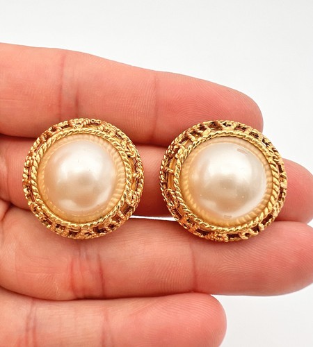 Autentici Orecchini Perla Mabe Anni '70 CHANEL Paris Francia CC Placcati in Corda Oro