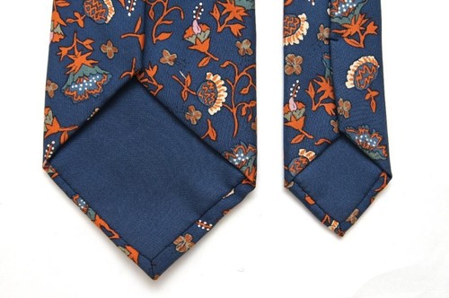 HERMÈS HERMES Floral Flower Pattern 100% Silk Tie Men Navy Blue Vintage Genuine U