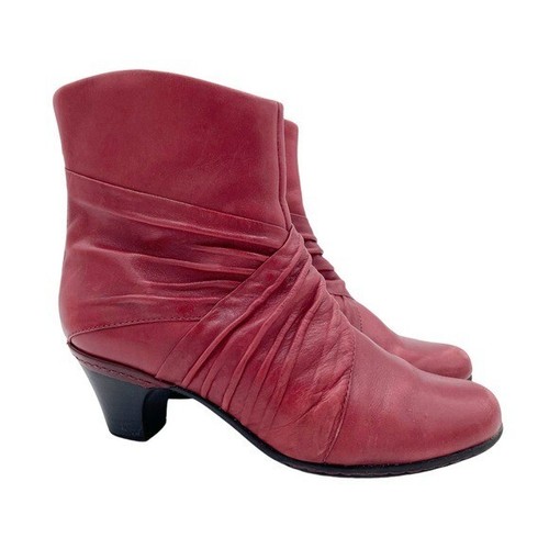 ROCKPORT Cobb Hill by New Balance Shannon Cherry Red Leather Pleated Ankle Booties Size 8