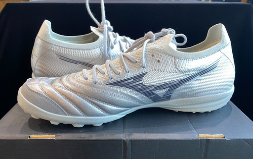 Mizuno Morelia Neo Sala Beta Japan TF Men's Soccer Shoes [US:10.5] Q1GB251004