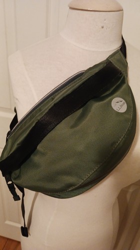 L.L.BEAN L.L. Bean Boundless waist sling Fanny Pack Green & Black Crossbody Bag