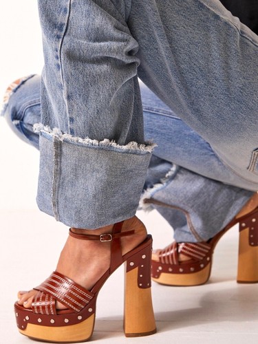 Free People Jeffrey Campbell Farrah sandalo plateau legno tacco marrone 9 NUOVO