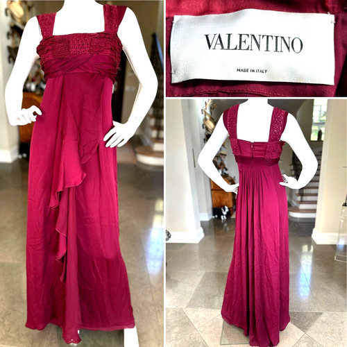 Abito da sera Valentino vintage anni 80 in seta rossa con corpetto plissettato