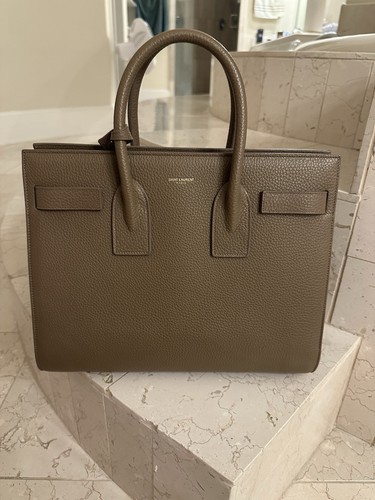 SAINT LAURENT (YSL) Saint Laurent Classic Sac De Jour piccola pelle grana  tortora