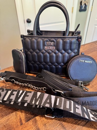 STEVE MADDEN Bniko mini borsa nera trapuntata con più cinghie e tasche