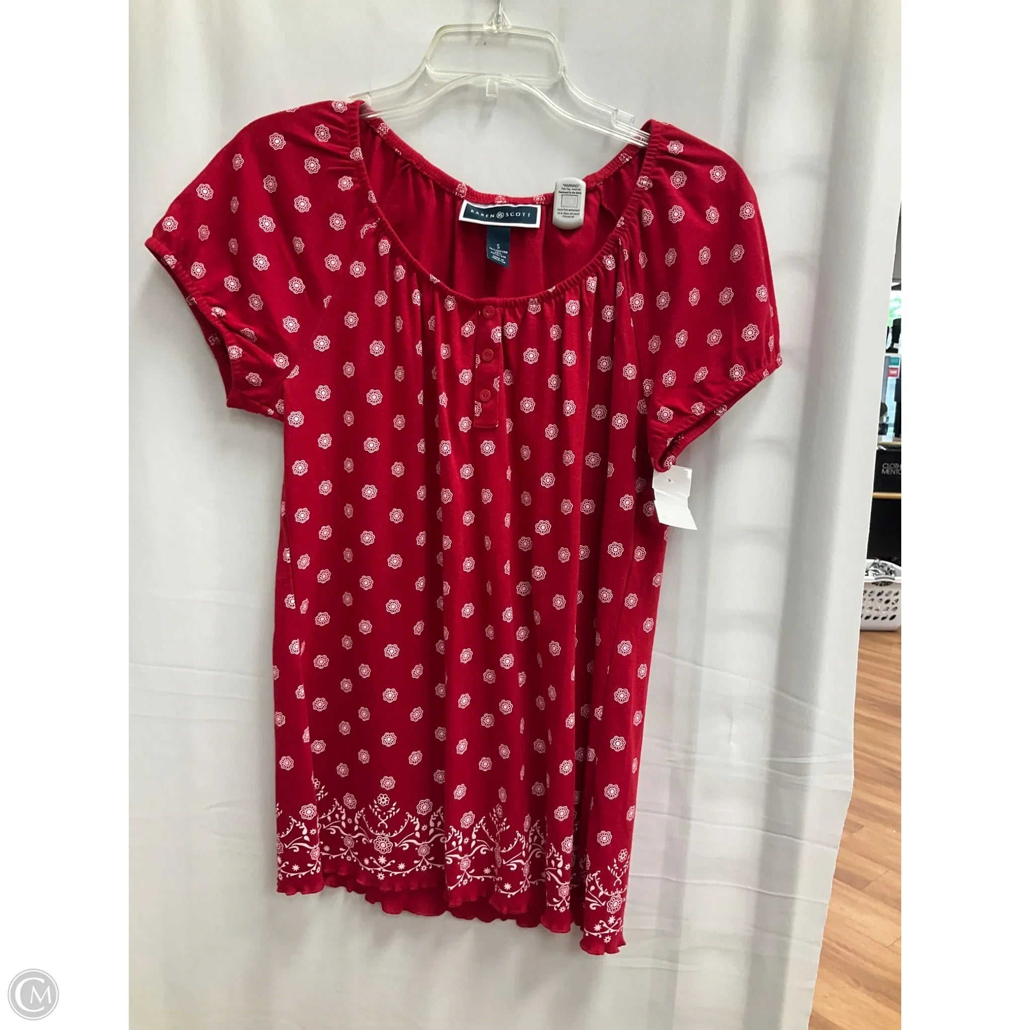 CLOTHES MENTOR PERRYSBURG  OHIO Top Short Sleeve By Karen Scott In Red  Size: S