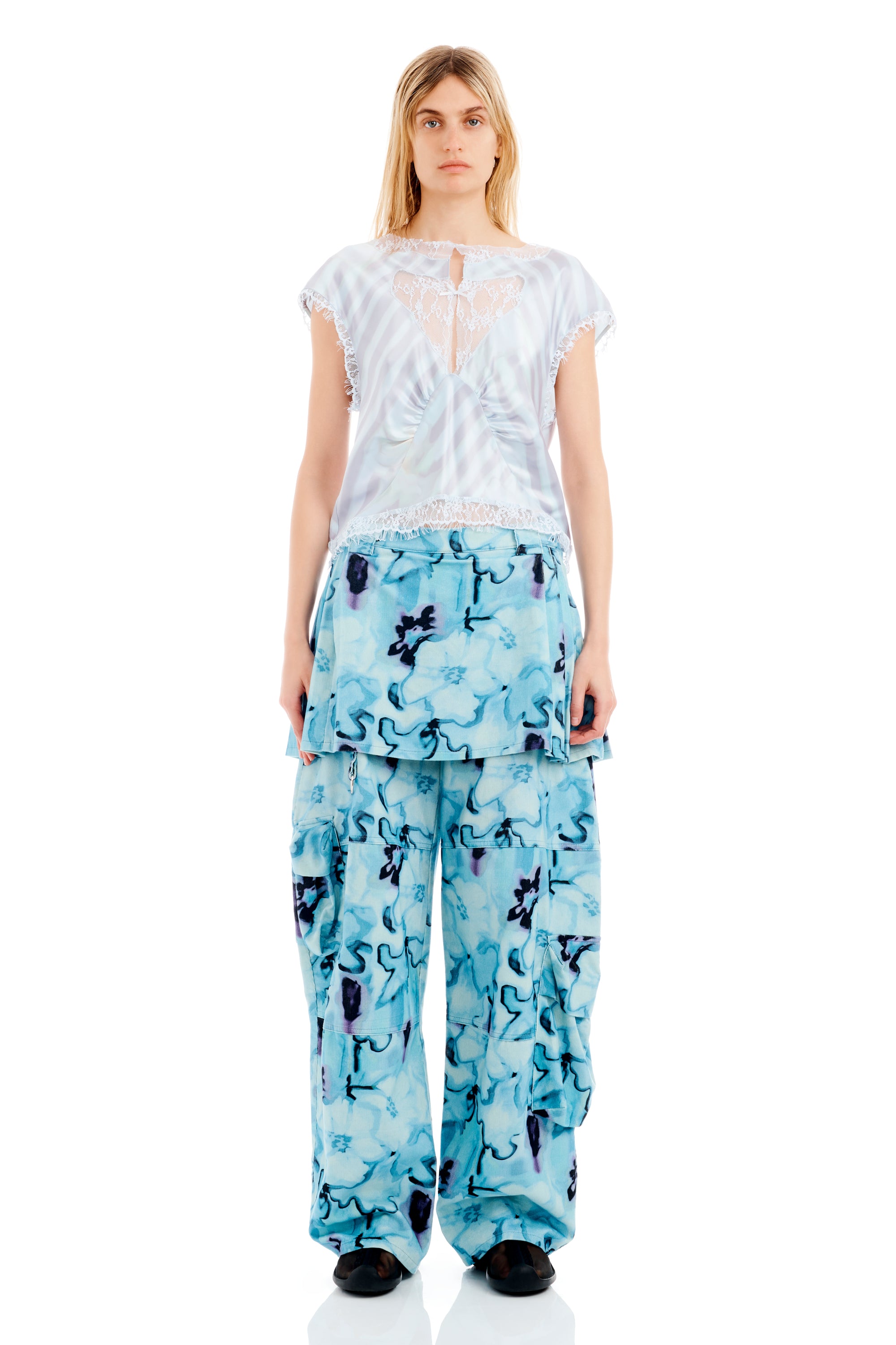 COLLINA STRADA WASHED WAVY NAVY FLOWER STRIPE WATERLILY TOP