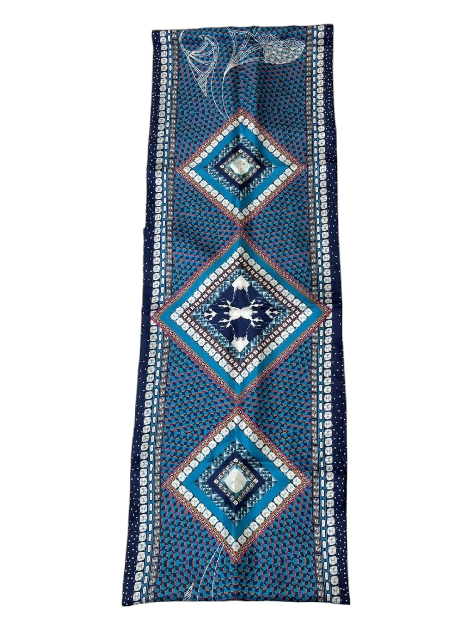 2507 Baccarat 2809051 Ladies Louxor Twillsilk Maxi Tie Blue Scarf