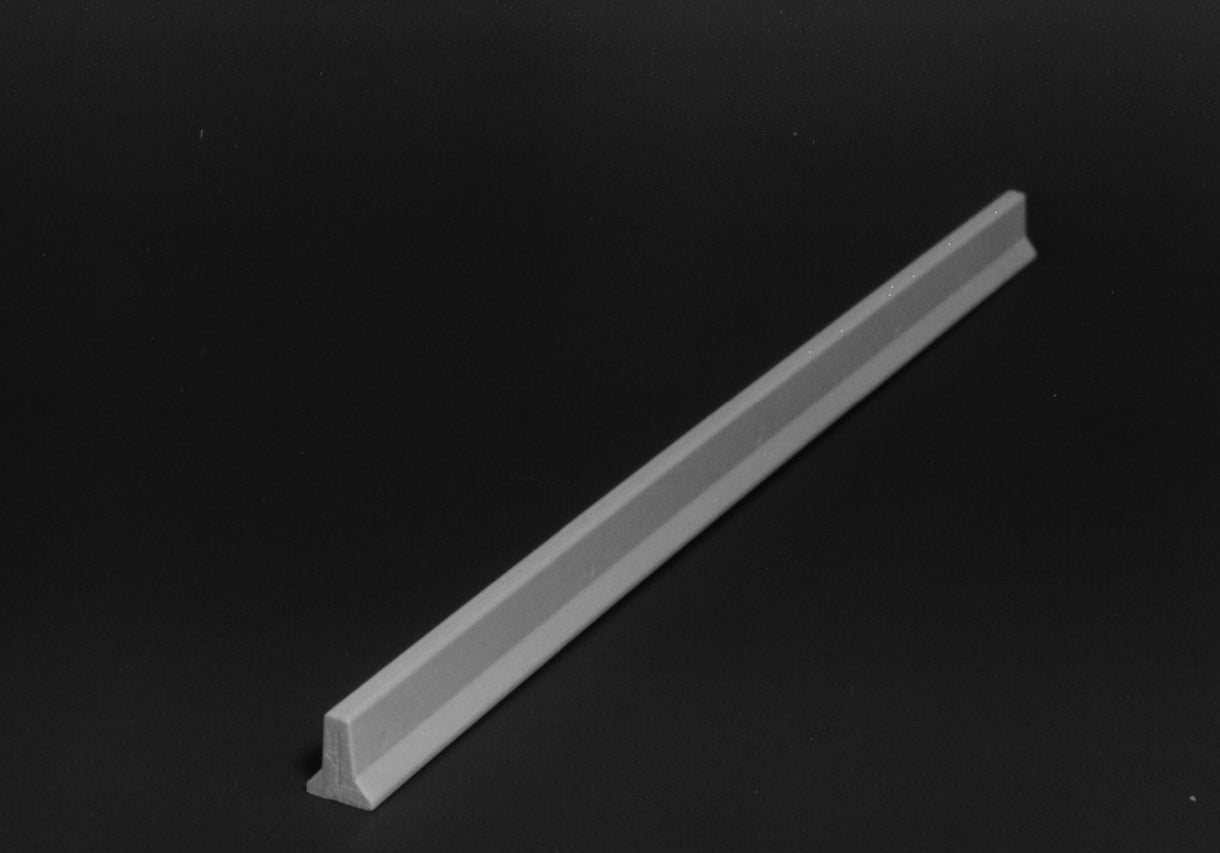 RIX PRODUCTS 628 0115   Highway Divider   50′ Sections (HO Scale)
