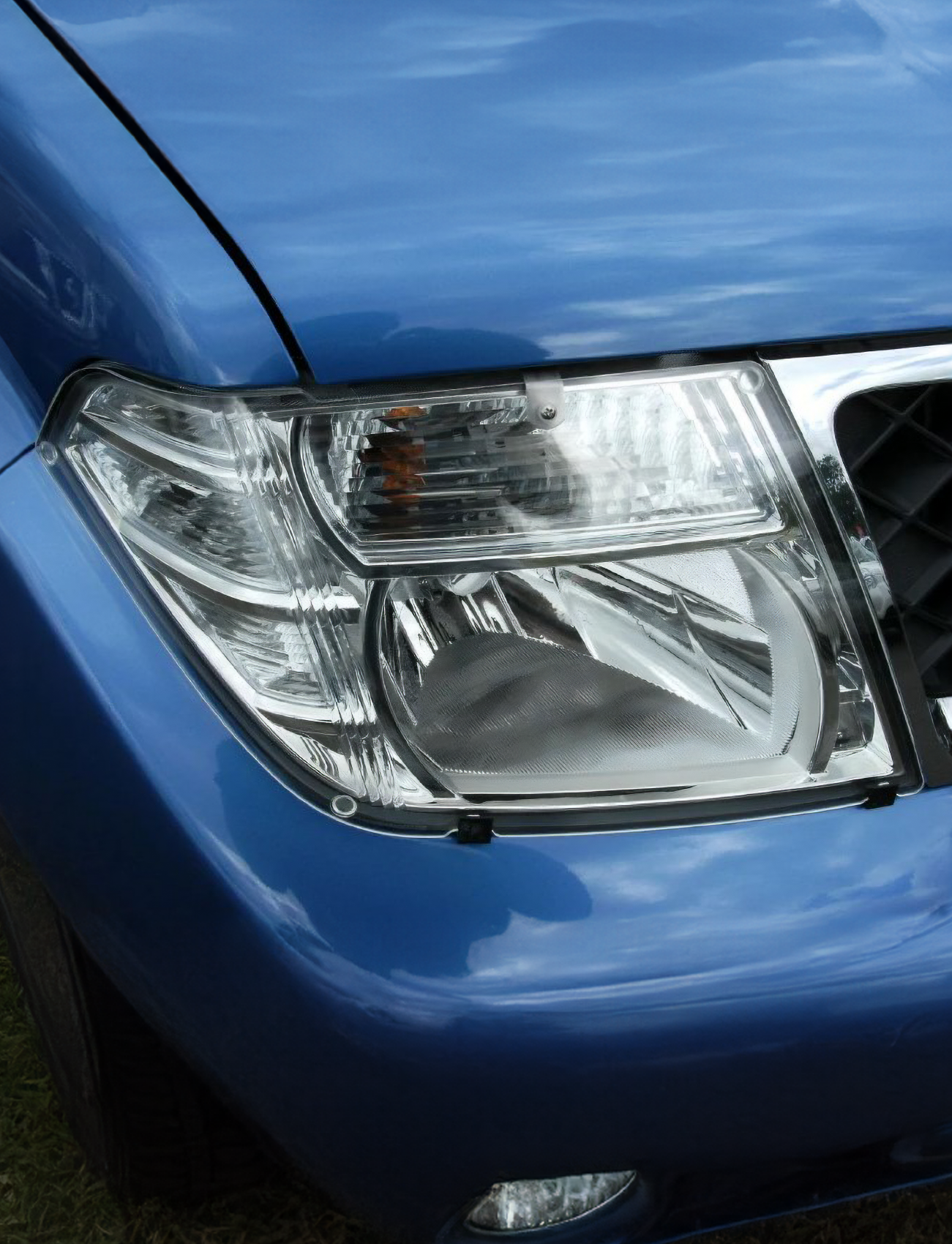 Sunland Protective Plastics Headlight Protectors, 2 Piece, Ford Courier PG/PH 11/2002 12/2006   F305H