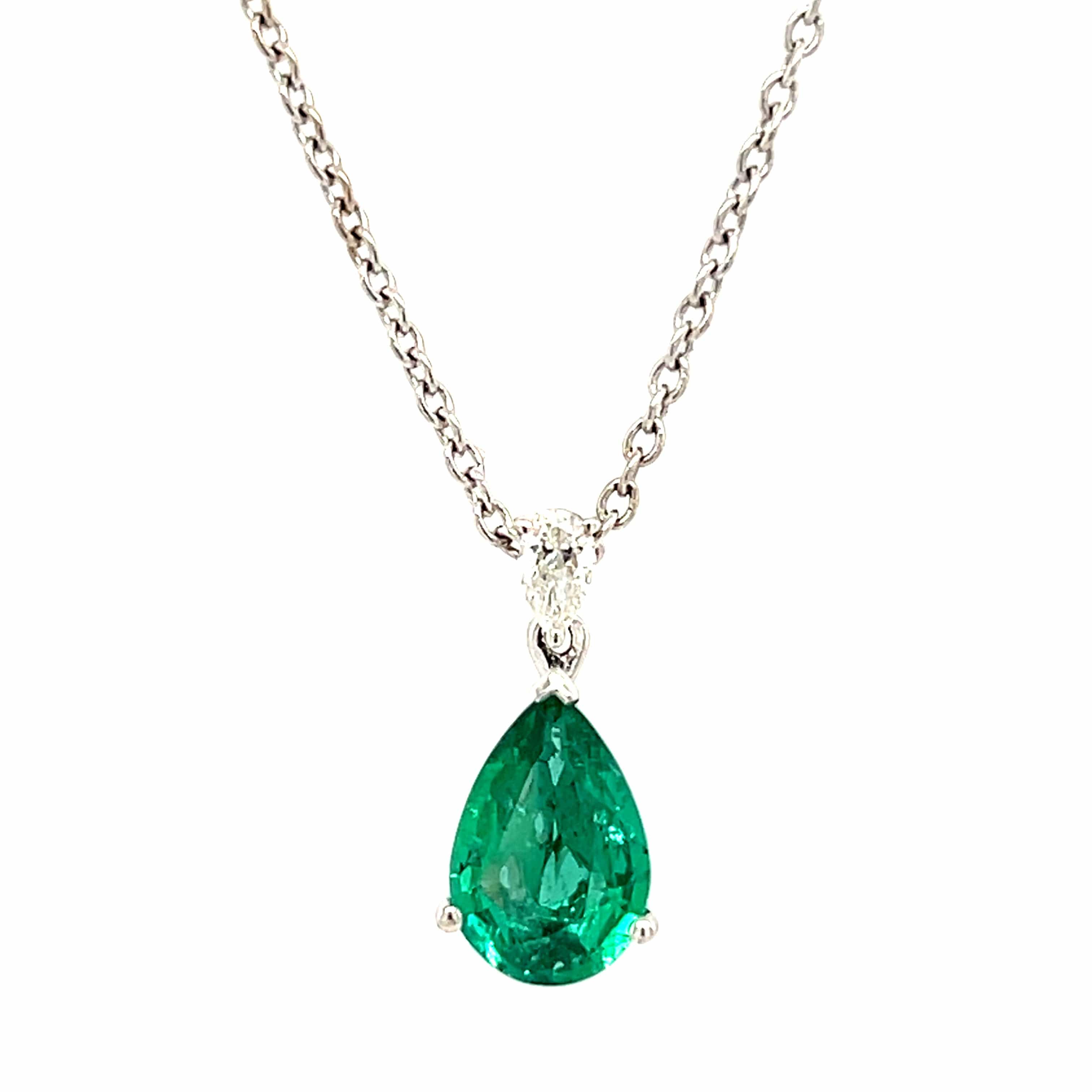 MESURE ET ART DU TEMPS Pendant Necklace Emerald 1  32 Diamonds White Gold 18 Carats