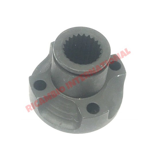 RICAMBIO INTERNATIONAL LTD Rear Hub Flange   Classic Fiat 500