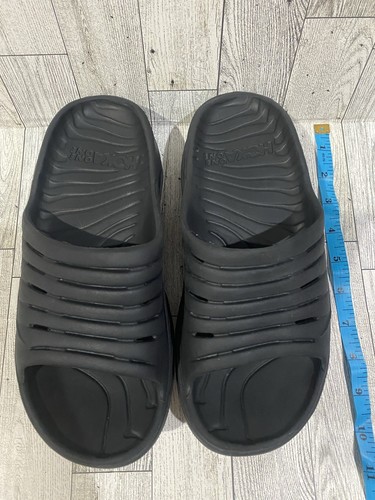 HOKA RECOVERY Hoka One One Ora Recovery Slide Sandals Women’s Size 9 Men’s Size 7 Black