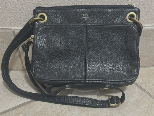 Vintage FOSSIL Issue No. 1954 Black Pebbled Leather Small Crossbody Purse~EXC