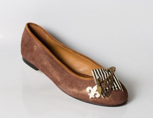 SCARPA nuove $359 CANDACE ANG pin charms scarpe PIATTE 37 US 7 bronzo scintillante