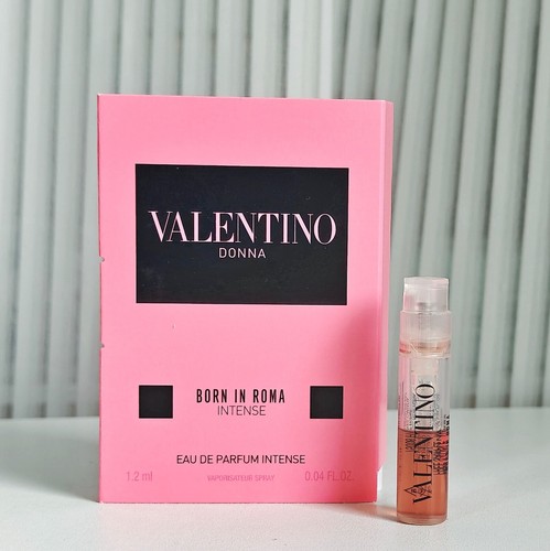 New Valentino Donna Born in Roma Intense eau de parfum 0.04oz 1.2ml Sample Spray