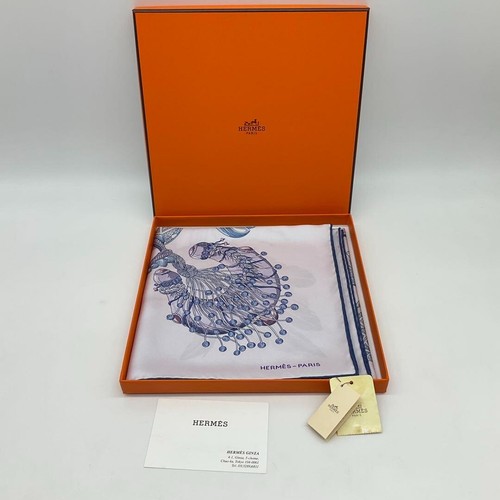 HERMÈS Unu Hermes Carre 90 BRACELETS DE LUMIERE Silk Scarf White 90cm Japan [New]