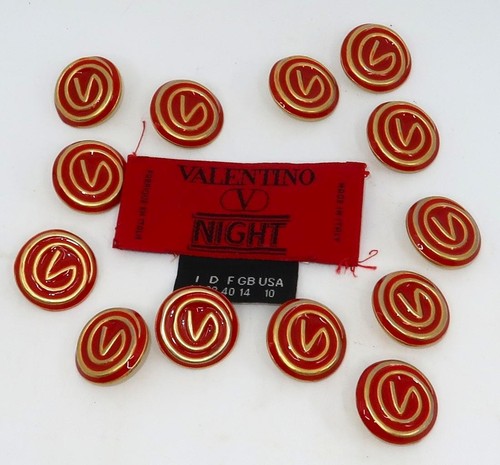 Autentici bottoni VALENTINO Night  Italia  design rosso e oro  7 8"  set di 13