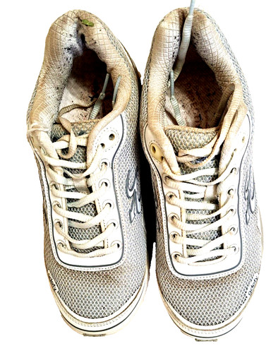 GDefy Gravity Defyer Mighty Walk Women's 8 Gray White Walking Sneakers Shoes