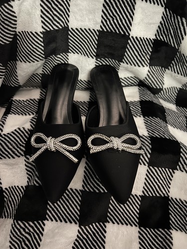 THERAFIT StyleWe High Heels  Black With Silver Bows  Pointed Toe  Size 8