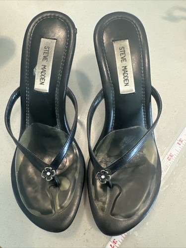 Adorabili sandali Y2K STEVE MADDEN pelle nera metallo fiori e strass tacchi