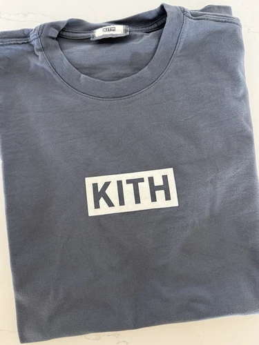 Kith Classic Logo Tee in Elevation Kith Loyalty Exclusive (With Pin) Size Small