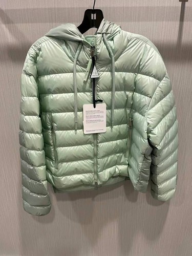 Giacca corta donna 100% autentica Moncler verde chiaro taglia 2 (M) $1595 + tasse