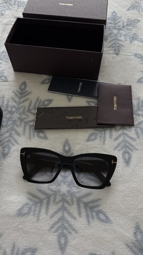 Tom Ford Sunglasses Cat Eye Gray Non Polarized For Women Fashion Stylish
