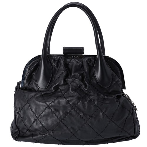 Borsa tote CHANEL Wild Stitch struttura espandibile in pelle nera