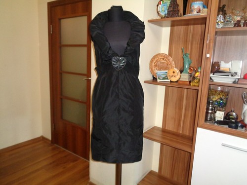ABITO IN GUAINA LOVE MOSCHINO NERO NYLON EMPIRE LINEA CON COLLETTO ARRICCIATO UK 12