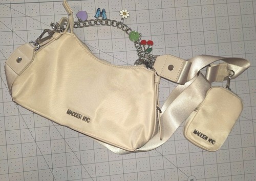 Steve Madden NYC MNY 290 Oatmilk Crossbody Chain Charms