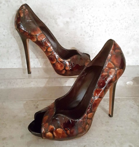 Alexander McQueen decolte tacco a spillo taglia 39 5 us 9 M
