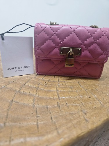 Borsa a tracolla trapuntata Kurt Geiger Micro Brixton rosa nuova con etichetta