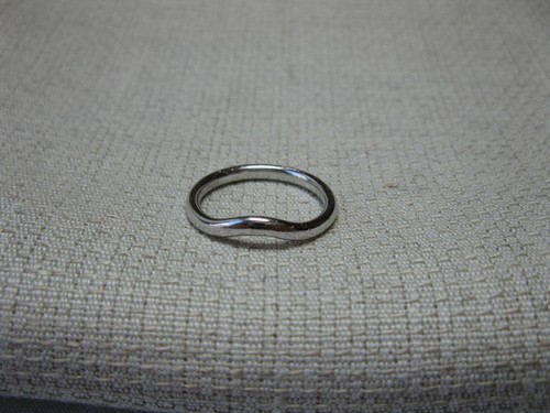 Tiffany & Co Elsa Peretti Platinum Ring Curved Wedding Band Ring Size 4.5 50