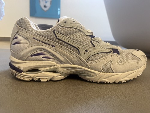 Mizuno Wave Rider 10 Future Gardens taglia 43 nuovo 