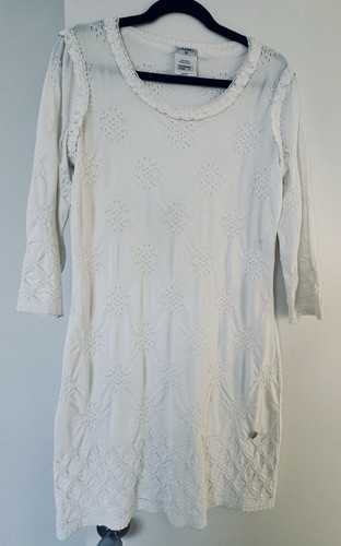ABITO CHANEL CHIC IN JERSEY DI PIZZO BIANCO CON FANTASIA INTRICATA. PERFETTO  42 L $2450