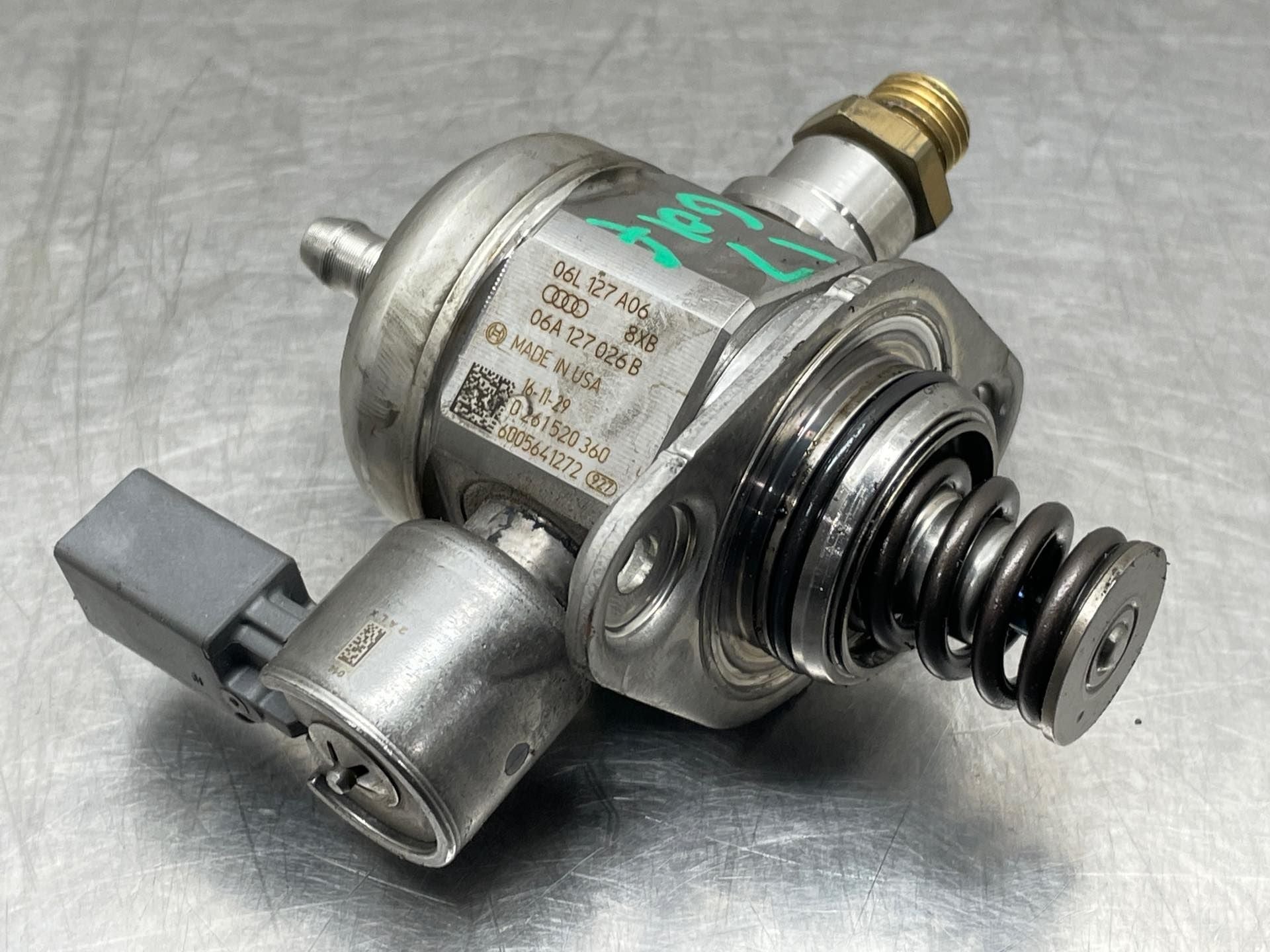 URG_EE23 FUEL PUMP Beetle Golf Golf GTI Jetta Passat 14 15 16   NW695987