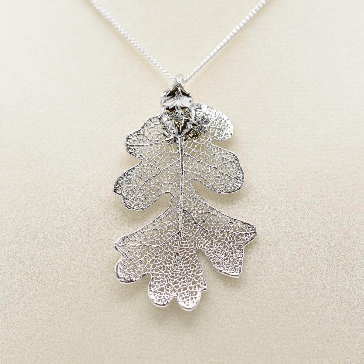 ROCKY MOUNTAIN LEAF COMPANY Preserved Silver Oak Leaf Necklace